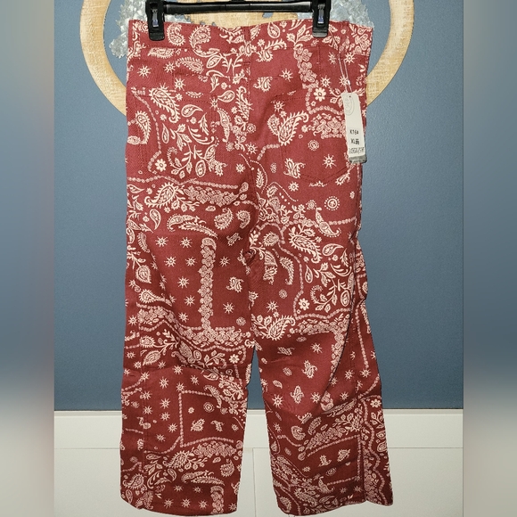 Wide-Leg Trousers with a Paisley Pattern in a Vintage Bohemian Design - Picture 5 of 7